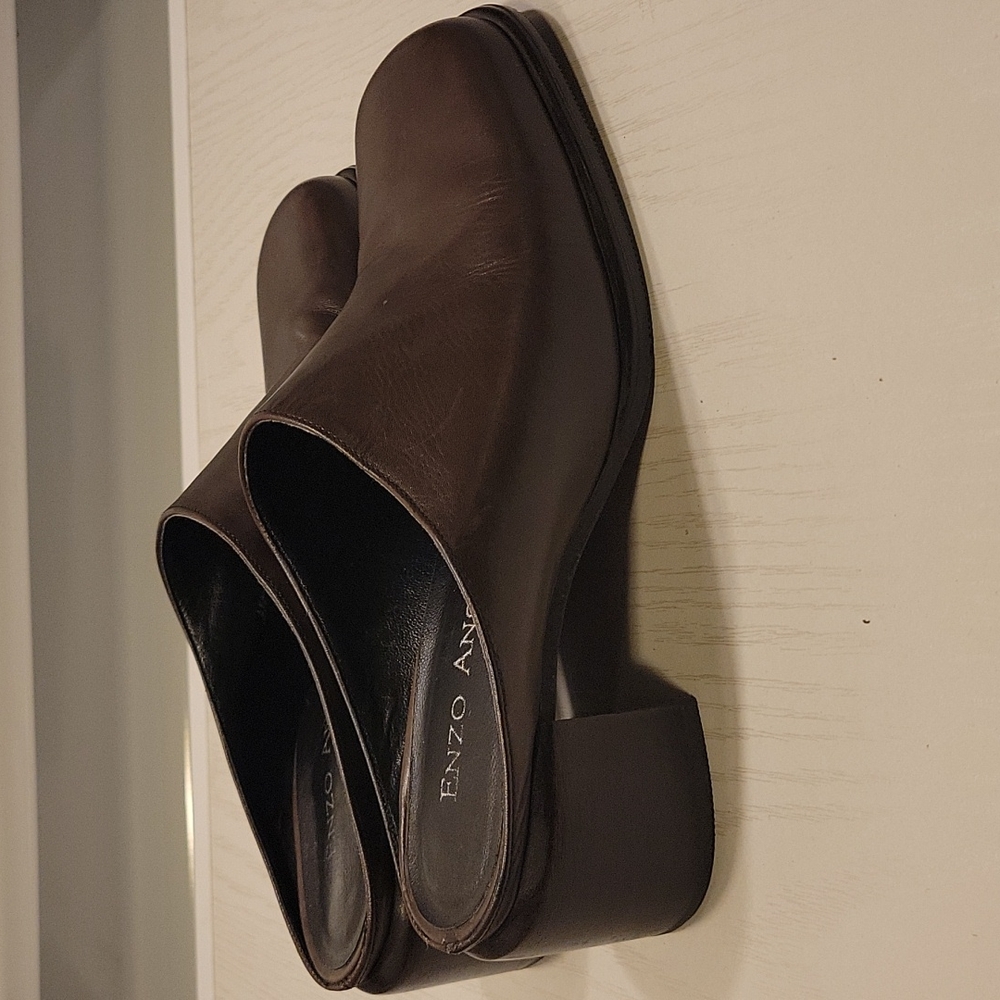 Enzo angiolini sz 8 brown mule style with  small platform heel